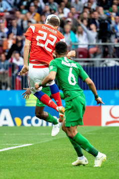 Artem Dzyuba of Russia scores 3-0