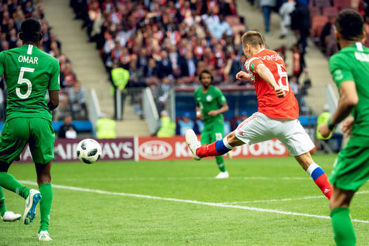 Denis Cheryshev of Russia scores 4-0