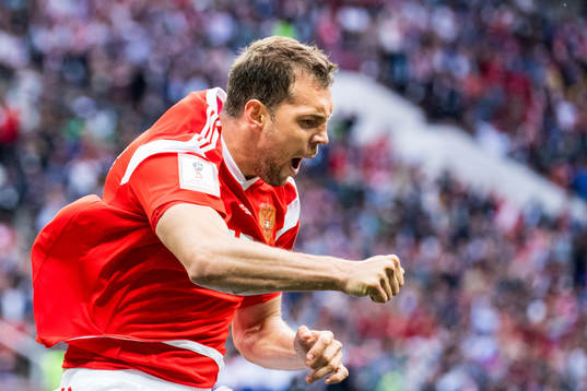Artem Dzyuba of Russia celebrates