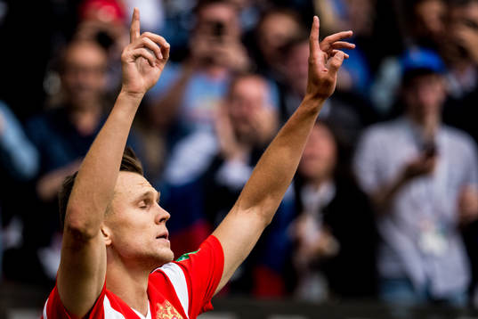 Denis Cheryshev of Russia celebrates