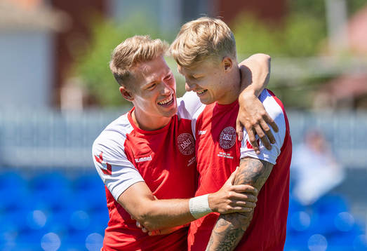 Bläddra bland fler bilder av Football, World Cup 2018, Day 1, Denmark