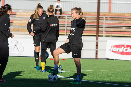 under FC Rosengårds träning på Lombia IP
