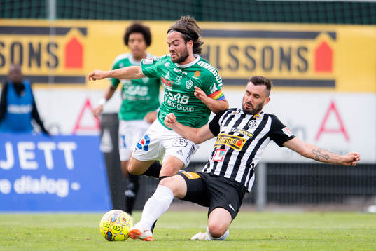 Landskronas Igor Arsenijevic glidtacklar Brages Robbin
