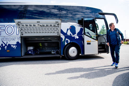 Bjarne Berntsen, head coach of Viking, arrives