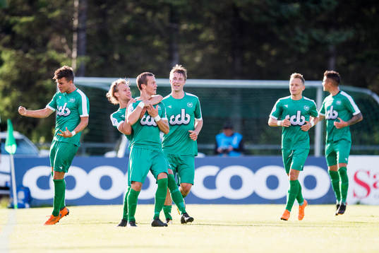 Ståle Steen Sæthre of Nest-Sotra celebrates the 4-0 goal