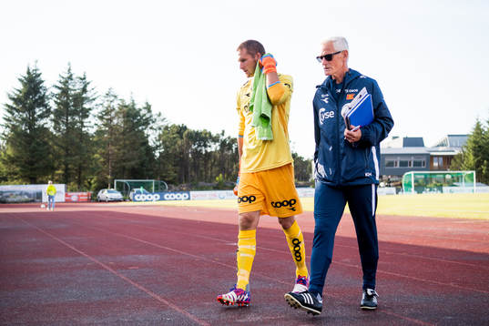 Goalkeeper Iven Austbø of Viking looks dejected in the