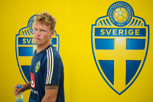 Bläddra bland fler bilder av Football, World Cup 2018, day 3, Sweden, mixed zone