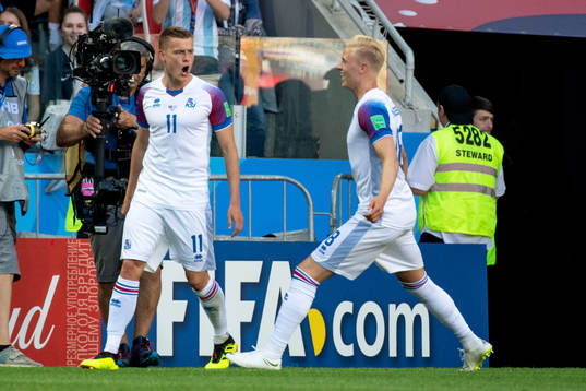 Alfred Finnbogason of Iceland celebrates with his teammates