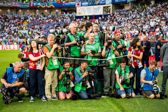 Photographers prior the FIFA World Cup group stage match