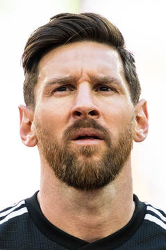 Lionel Messi of Argentina prior the FIFA World Cup group
