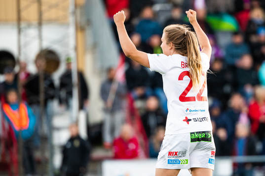 Rosengårds Fiona Brown jublar