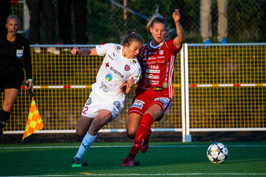 Piteås Nina Jakobsson och Rosengårds Fiona Brown