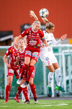 Piteås Ellen Löfqvist och Rosengårds Nathalie Björn