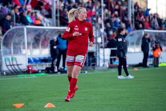 Piteås Julia Karlenäs värmer upp