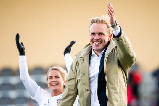 Rosengårds tränare Jonas Eidevall jublar
