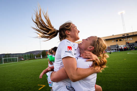 Rosengårds Fiona Brown jublar