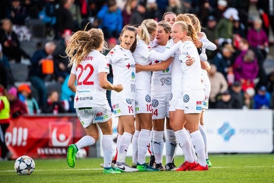 Rosengårds Iva Landeka jublar