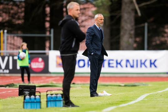 Bengt Sæternes, head coach of Sandnes Ulf, and Lars
