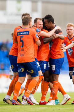 Sonni Nattestad of Aalesund celebrates with his teammates