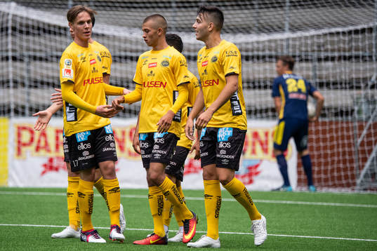 Elfsborgs Danijel Ramadanovic klappas om av Marcus Ejerblad