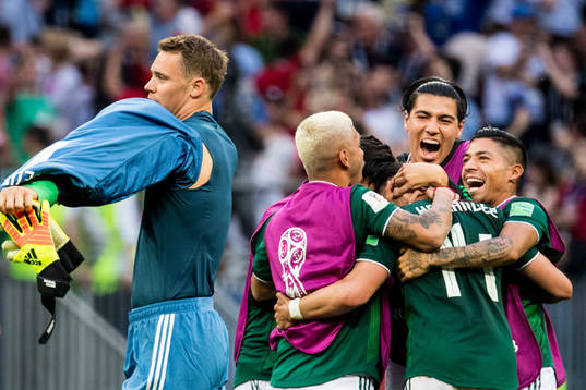 Bläddra bland fler bilder av Football, World Cup 2018, Day 4, Germany - Mexico 