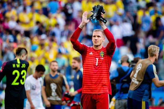 goalkeeper Robin Olsen of Sweden celebrates