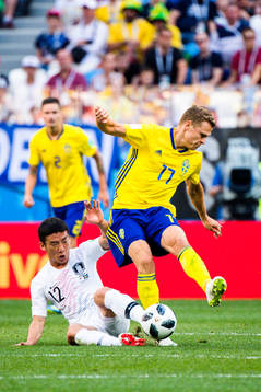 Minwoo Kim of South Korea and Viktor Claesson of Sweden