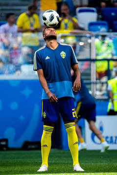 Isaac Kiese Thelin of Sweden prior the FIFA World Cup group