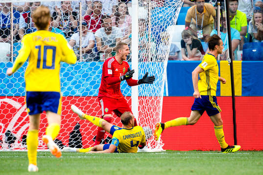 goalkeeper Robin Olsen of Sweden