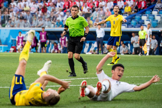 Referee Joel Aguilar at the situation that later was given