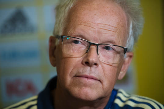 Team doctor Anders Valentin of the Swedish national