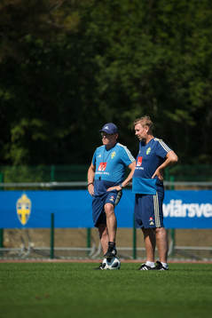 Head coach Janne Andersson and assistant coach Peter
