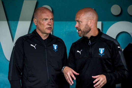 Malmö FFs tränare Uwe Rösler  och assisterande tränare