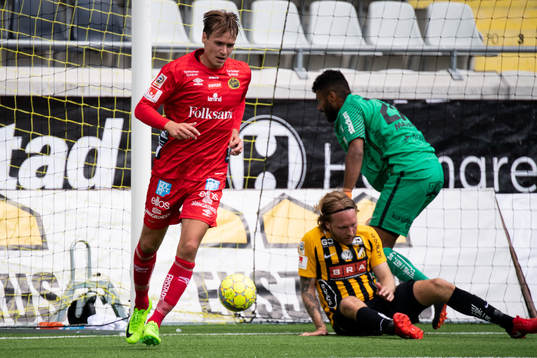 Elfsborgs Viktor Prodell gör 1-2 och Häckens Emil
