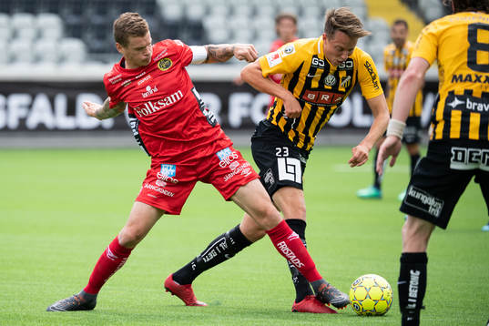 Elfsborgs Samuel Holmén och Häckens Viktor Lundberg