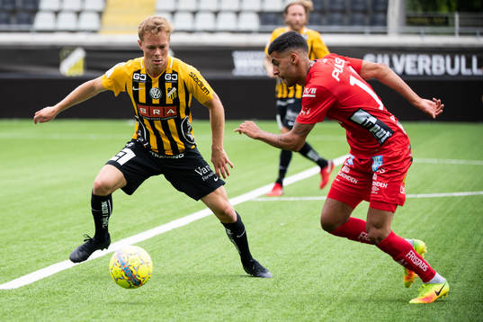 Häckens Adam Andersson och Elfsborgs Rami Kaib