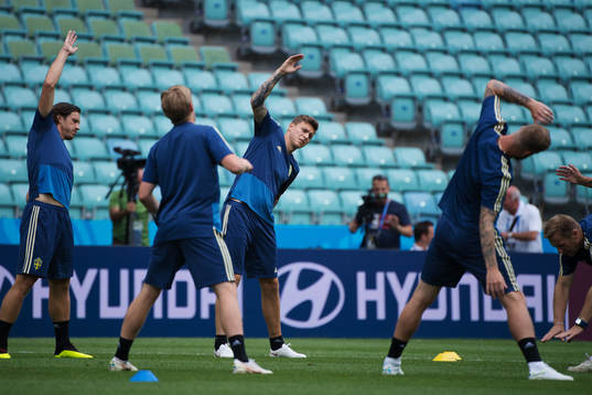 Gustav Svensson and Victor Nilsson Lindelöf of the Swedish