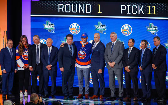 Oliver Wahlstrom of the United States poses with team