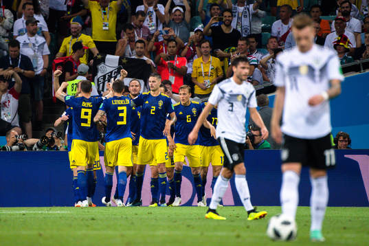 Players of Sweden celebrates with Ola Toivonen