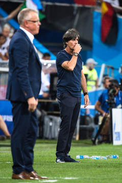 head coach Janne Andersson of Sweden and Head coach Joachim
