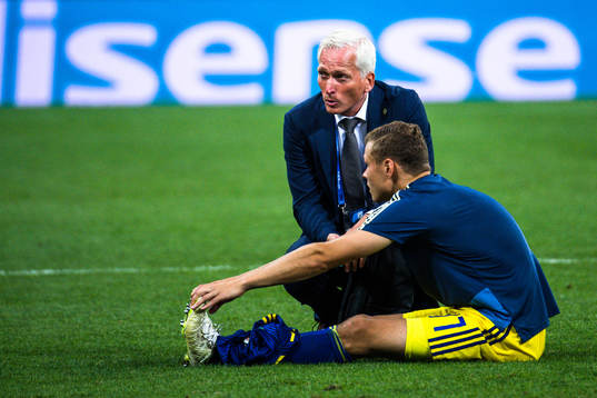 Håkan Sjöstrand with Viktor Claesson of Sweden
