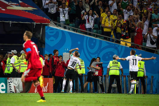 Toni Kroos and Marco Reus  of Germany celebrates the 2-1