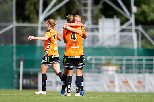 Kristianstads Therese Ivarsson jublar