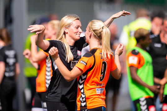 Kristianstads tränare Elisabet Gunnarsdóttir och Josefine