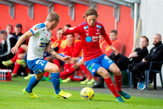 Värnamos Anton Maikkula och Helsingborgs Max Svensson