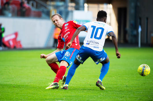 Helsingborgs Anders Degn Randrup och Värnamos Lumala Abdu
