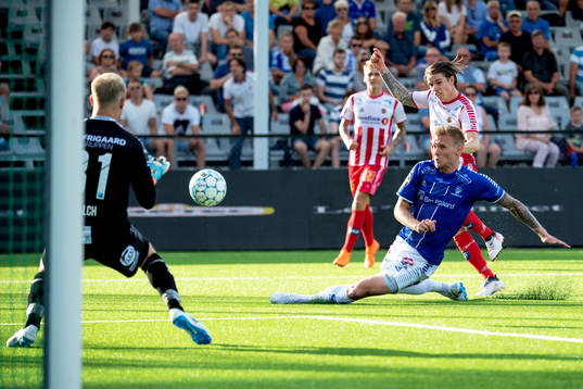 Bläddra bland fler bilder av Football, Eliteserien, Sarpsborg 08 - Tromsø