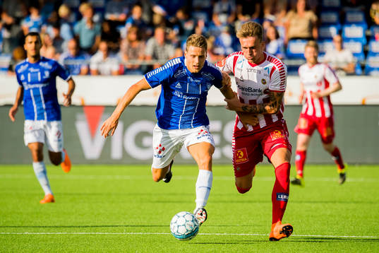 Kristoffer Zachariassen of Sarpsborg 08 and Runar Espejord