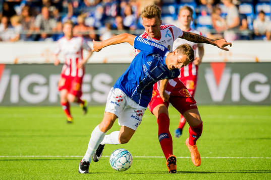 Kristoffer Zachariassen of Sarpsborg 08 and Runar Espejord