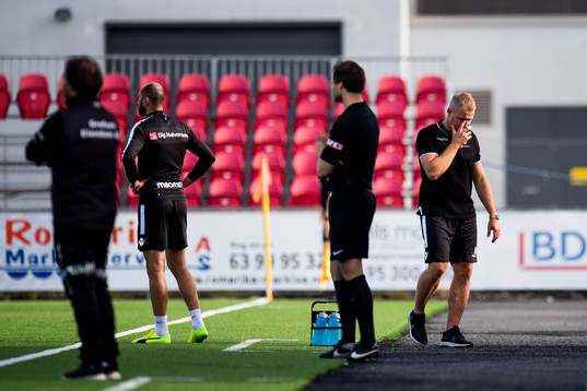 Bengt Sæternes, head coach of Sandnes Ulf, looks dejected